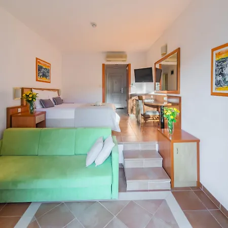 Bluesun Village Afrodita 4* Tucepi