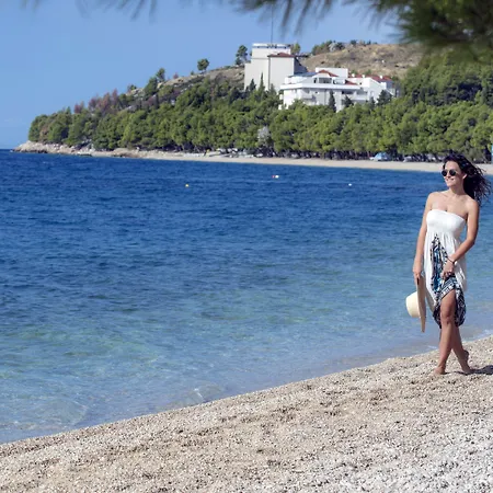 Hotel Bluesun Village Afrodita 4*