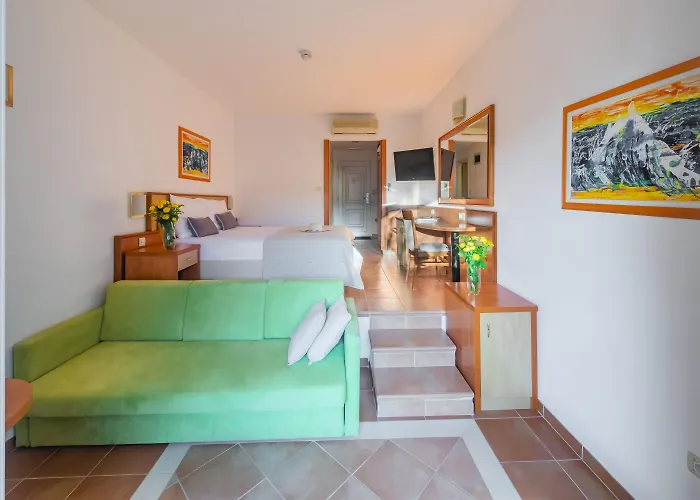 Bluesun Village Afrodita 4* Tučepi